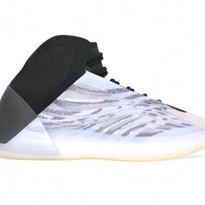 Yeezy QNTM lifestyle model